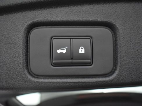 New 2025 Nissan Pathfinder Platinum w/ Cargo Package image 36