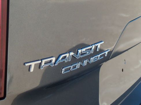 Used 2018 Ford Transit Connect XLT image 13