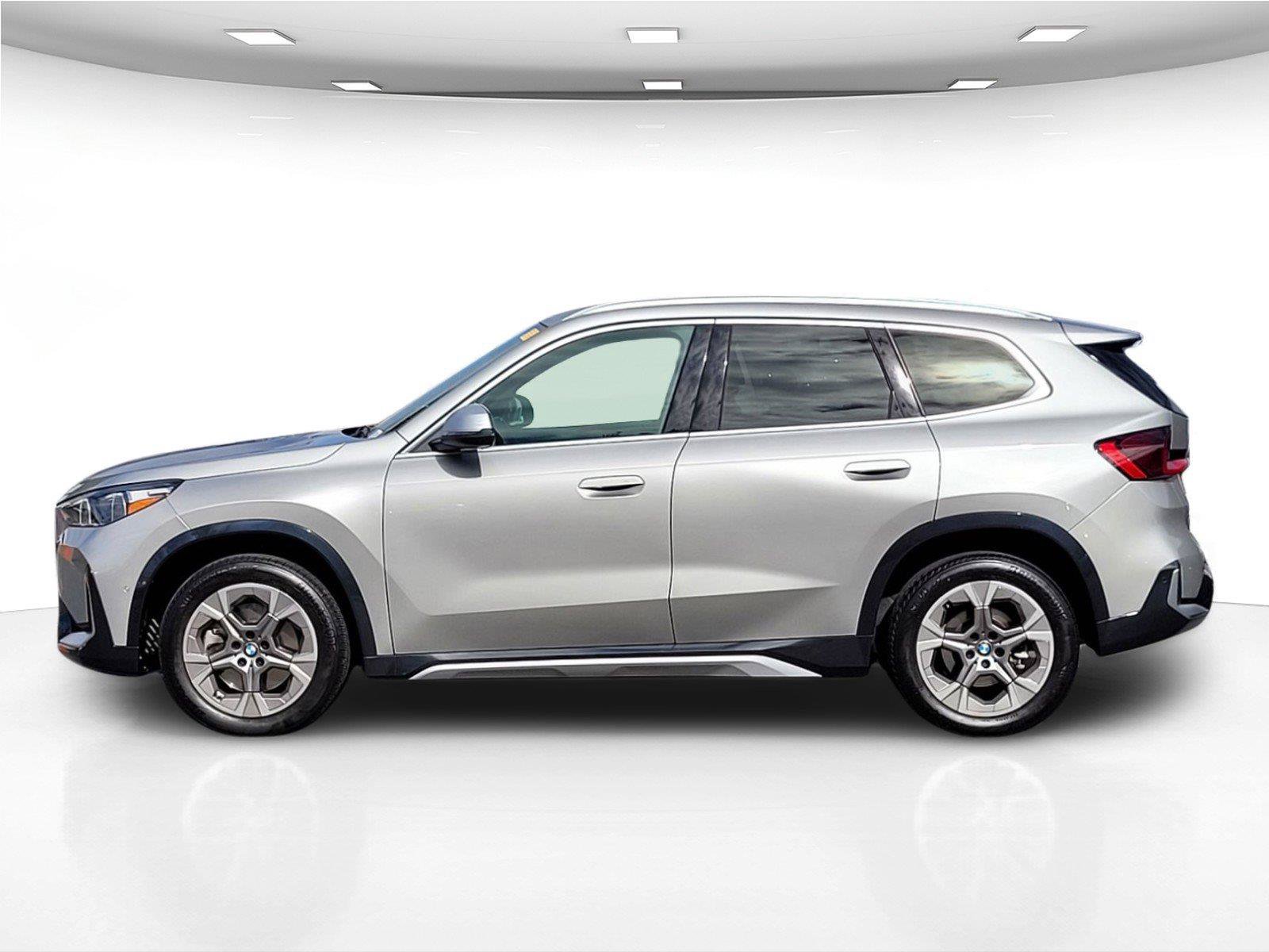 Used 2023 BMW X1 xDrive28i w/ Convenience Package AWD/4WD image 9