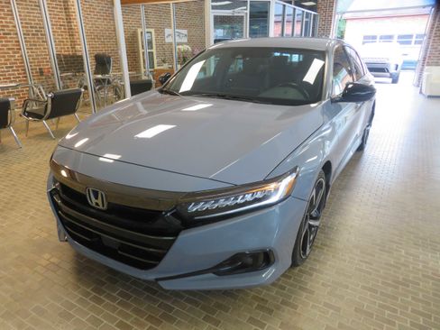 Used 2021 Honda Accord Sport image 71