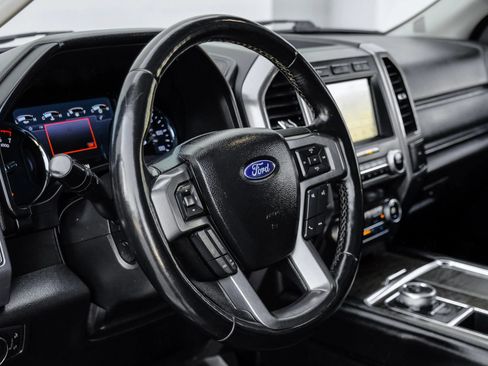 Used 2019 Ford Expedition Max Platinum RWD image 20