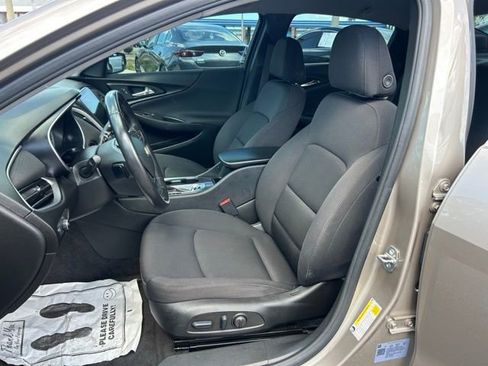 Used 2022 Chevrolet Malibu RS FWD image 14