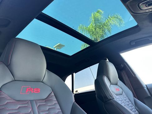 New 2025 Audi RS Q8 performance image 14