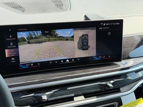 Used 2026 BMW X5 xDrive50e w/ M Sport Package image 8