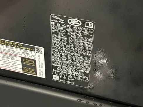 New 2026 Land Rover Range Rover SE image 30