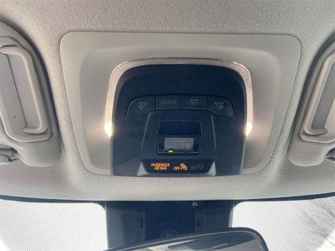 Used 2023 Toyota Corolla LE image 29