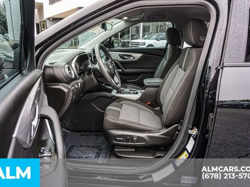 Used 2025 Chevrolet Blazer LT FWD image 19