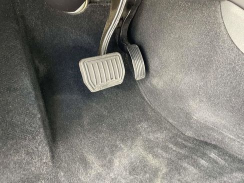 Used 2021 Tesla Model 3 Standard Range Plus image 15