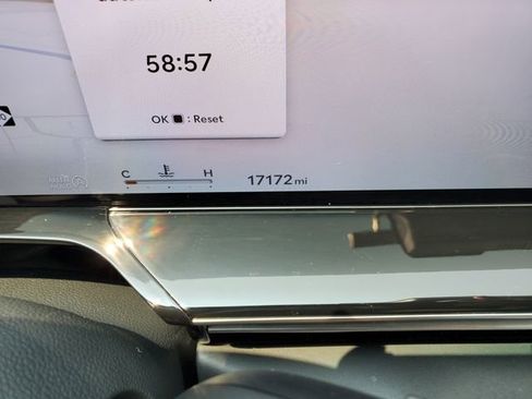 Used 2025 Genesis GV80 2.5T Standard image 19