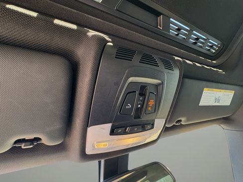 Used 2018 BMW 330i xDrive Sedan image 31