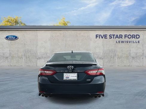 Used 2018 Toyota Camry XSE FWD image 7