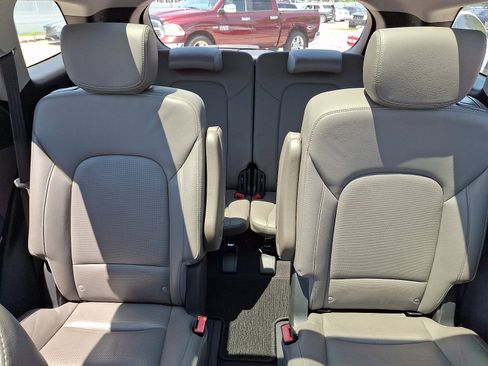 Used 2017 Hyundai Santa Fe Limited AWD/4WD image 19
