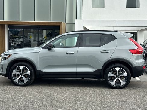 Used 2026 Volvo XC40 B5 Plus AWD/4WD image 7