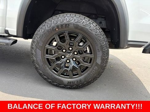 Used 2025 Chevrolet Colorado Trail Boss AWD/4WD image 10
