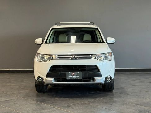 Used 2015 Mitsubishi Outlander GT AWD/4WD image 2