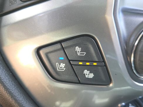 Used 2018 Chevrolet Silverado 2500 LTZ w/ Vortec Plus Package AWD/4WD image 23