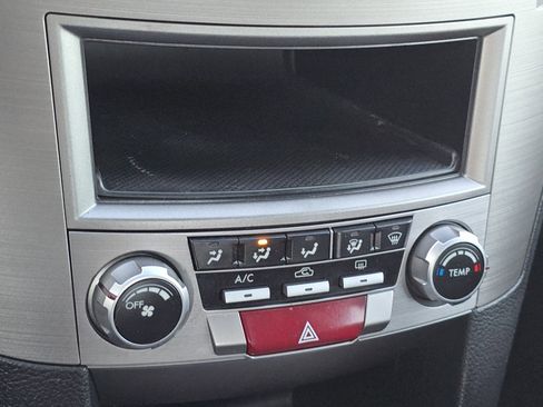 Used 2011 Subaru Legacy 2.5i image 20