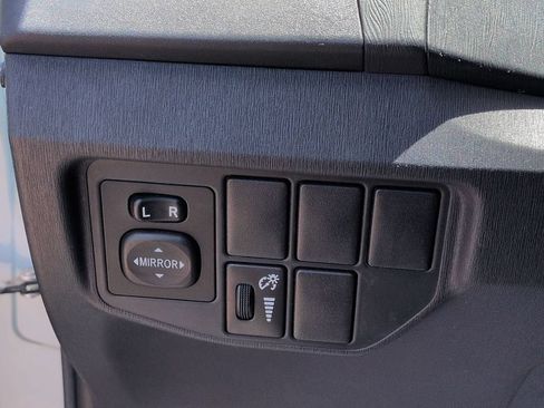 Used 2015 Toyota Prius Three FWD image 18
