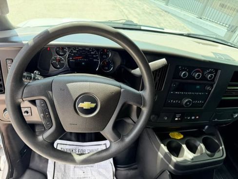 Used 2019 Chevrolet Express 2500 w/ Driver Convenience Package RWD image 7