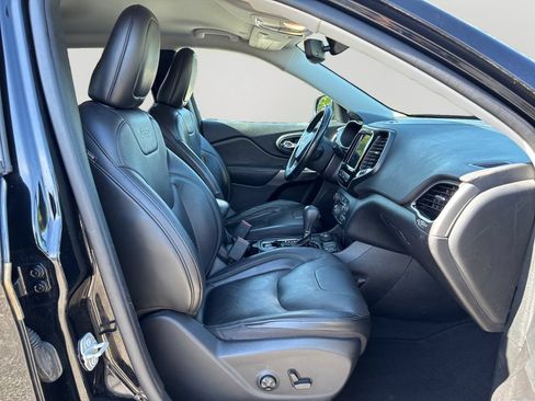Used 2020 Jeep Cherokee Limited AWD/4WD image 12