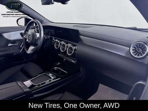 Used 2025 Mercedes-Benz CLA 250 4MATIC image 27