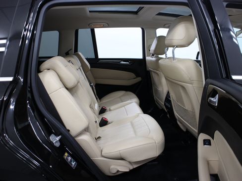 Used 2018 Mercedes-Benz GLS 450 4MATIC image 29