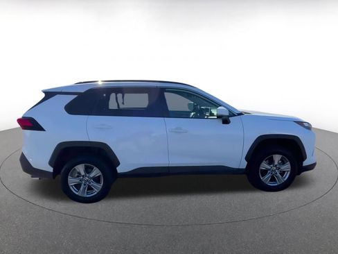 Used 2025 Toyota RAV4 XLE image 16