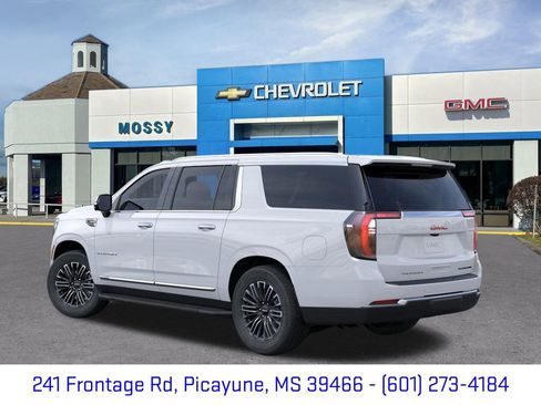 New 2026 GMC Yukon XL Elevation image 3