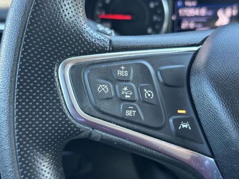 Used 2020 Chevrolet Equinox LT image 32