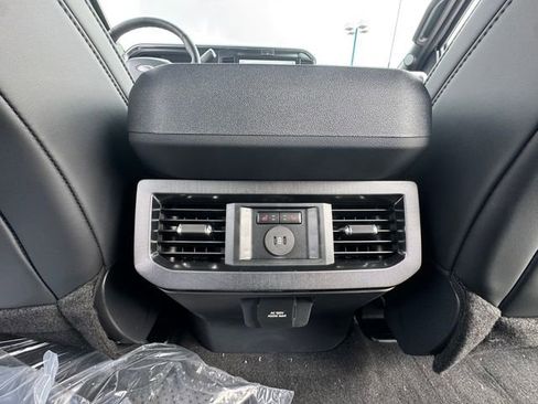 New 2026 Ford F250 Platinum w/ Tremor Off-Road Package image 15