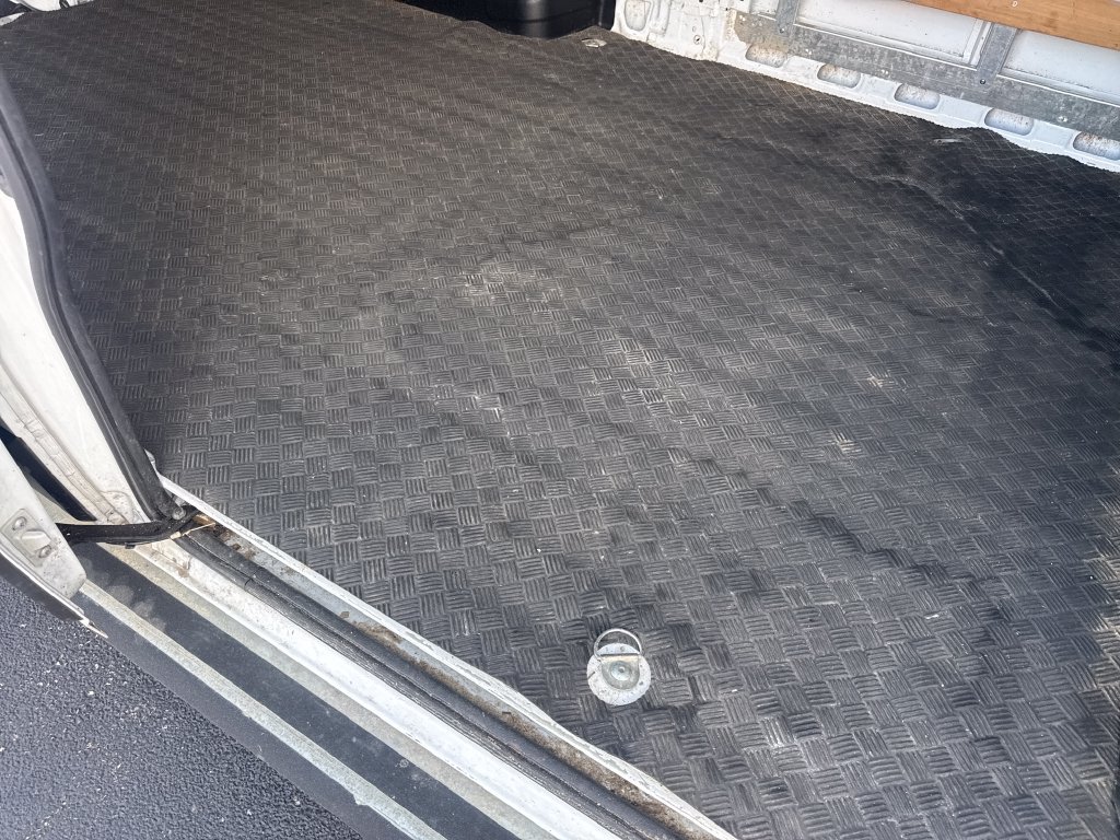 Used 2025 RAM ProMaster 2500 w/ U-Haul Equipment Group FWD image 20