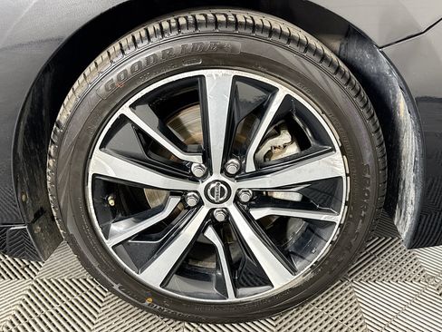 Used 2022 Nissan Maxima SL FWD image 52