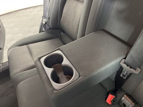 Used 2025 Nissan Rogue SV FWD image 43