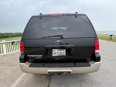 Used 2005 Ford Expedition Eddie Bauer RWD image 6