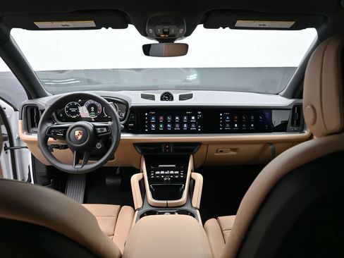 Certified 2025 Porsche Cayenne E-Hybrid AWD/4WD image 20