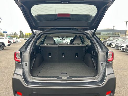 Used 2023 Subaru Outback Premium AWD/4WD image 22