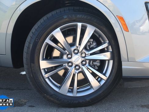 Used 2023 Cadillac XT6 Premium Luxury image 18