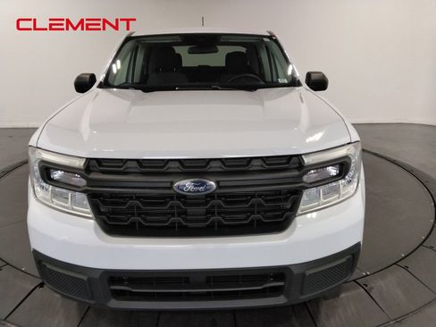 Used 2023 Ford Maverick XL image 2