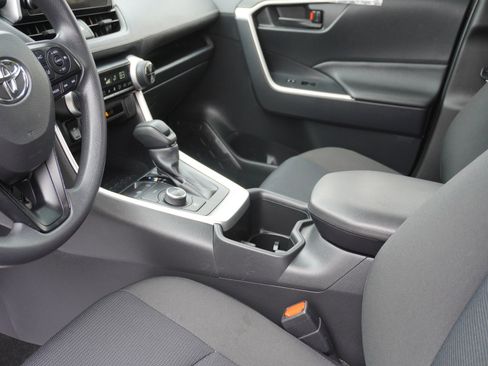 Used 2025 Toyota RAV4 LE image 20