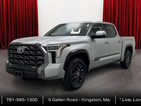 Used 2023 Toyota Tundra Platinum AWD/4WD image 1