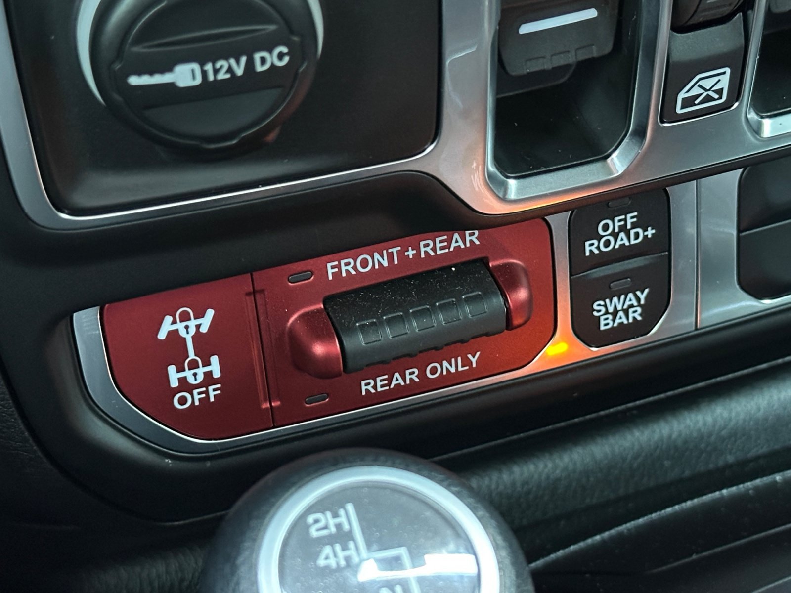 Used 2026 Jeep Wrangler Unlimited Rubicon w/ Technology Group AWD/4WD image 28