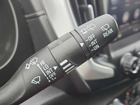 Certified 2023 GMC Terrain SLT w/ Elevation Edition FWD image 26