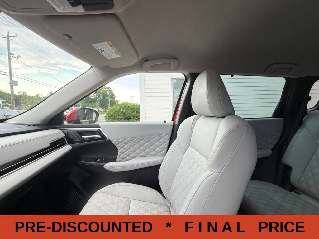 Used 2023 Mitsubishi Outlander SEL AWD/4WD image 53