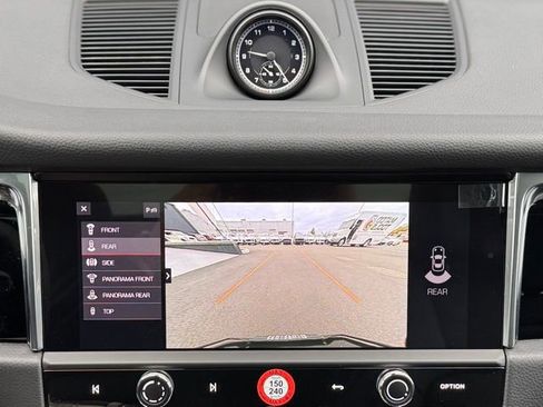 New 2026 Porsche Macan AWD/4WD image 28