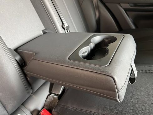 Used 2025 Land Rover Range Rover Evoque S image 54