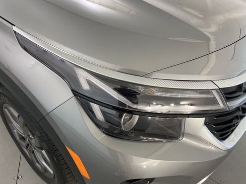 Used 2024 Kia Seltos S image 35