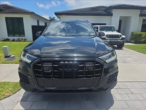 Used 2023 Audi Q7 2.0T Premium Plus w/ Premium Plus Package AWD/4WD image 9