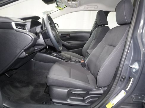 Used 2024 Toyota Corolla LE FWD image 12