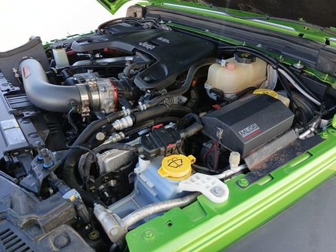 Used 2018 Jeep Wrangler Unlimited Sport S image 55