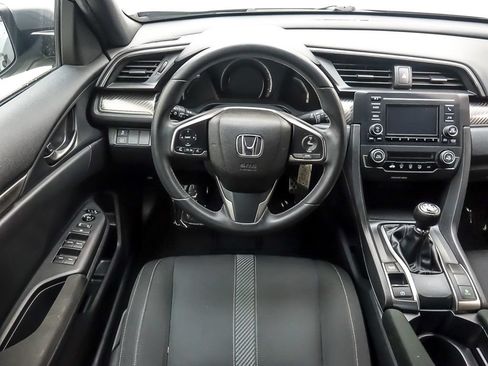Used 2018 Honda Civic Sport image 12